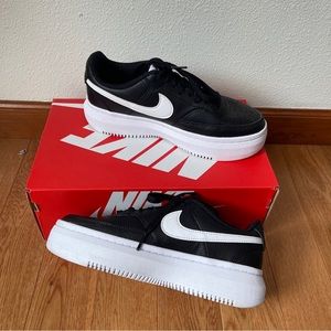 Women’s Nike court vision Alta (SOLD)